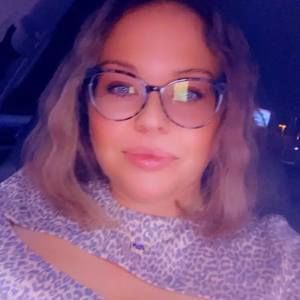 Meet your Posher, Casie